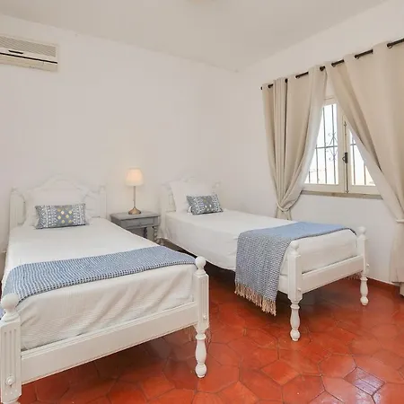 Вилла The Windrose House By Ocvillas Gale (Albufeira)